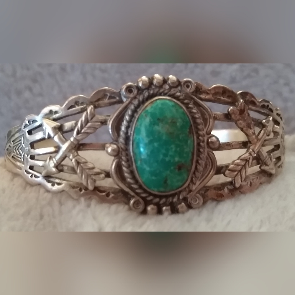 Vintage Sterling Silver Turquoise Cuff Bracelet